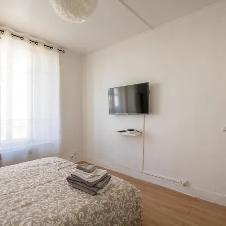 Cosy En Centre-ville Proche De Paris *